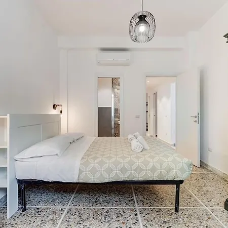 Gianicolo With Terrace *